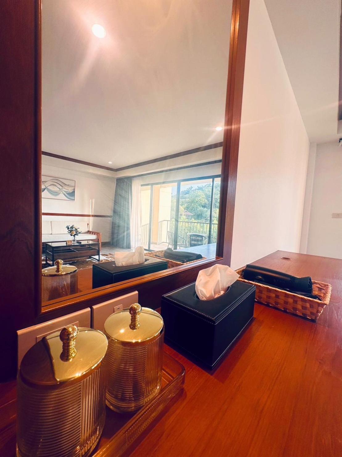 Ocean Pie Phuket - Adult Only Hotel Rawai Exterior foto